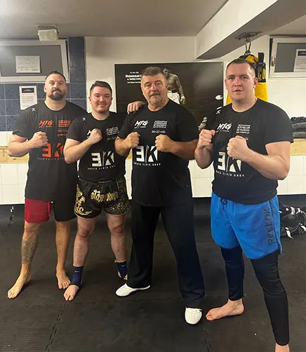 Kinder Thaiboxen Training bei MTG Graz
